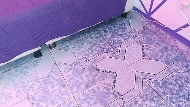 Chat +18 de linda_rous19 ao vivo