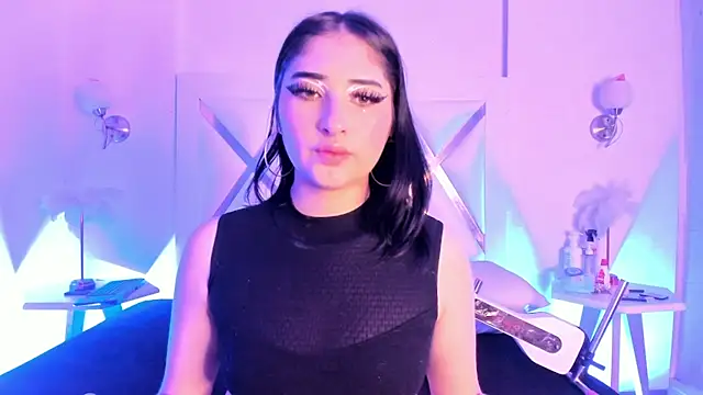 KattEngel Adlı Modelin Canlı XXX Sohbeti