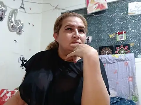 Perla1981-- 现场XXX聊天