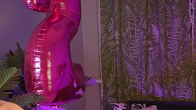 Jennifer_Wiliams' Live XXX Chat