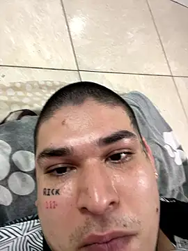 ELtiorick18's Live XXX Chat