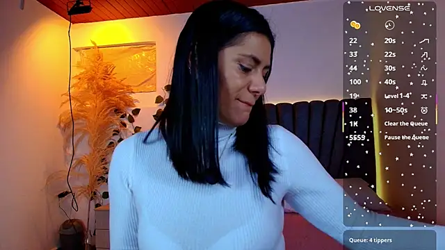 XXX chat uživo modela miaoconell