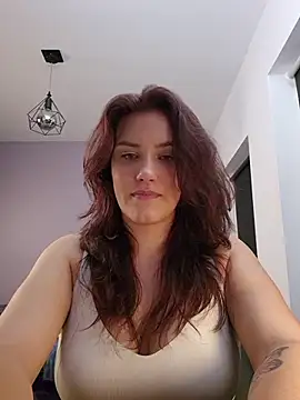 MiaRides19: онлайн-секс-чат