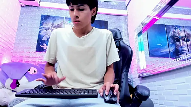 Evans_Robinson live XXX chat