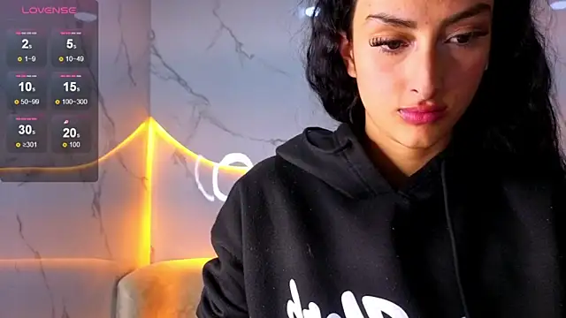 Tifany_Tx: онлайн-секс-чат