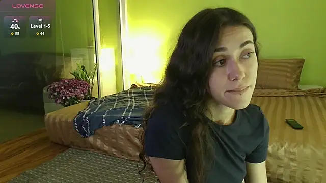 sadetuiningaa's Live XXX Chat