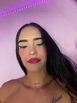 Exotic_girl666 Adlı Modelin Web Kamerası Şovu