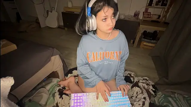 nikoli_naw Live XXX-Chat