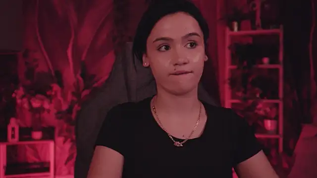 XXX chat uživo modela MonicaFarmer