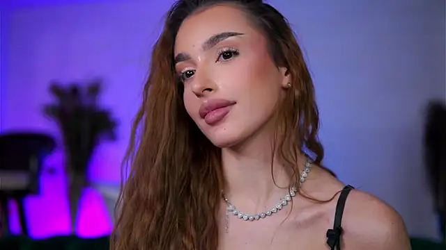 Онлайн чат XXX ClaraBenatti