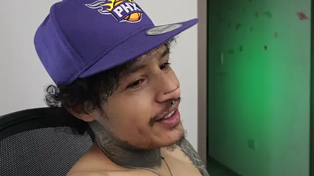 Chat XXX Live trieone