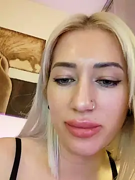 Gina-Lumara Live XXX-Chat