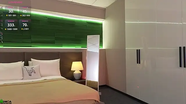 Rina_Red: απευθείας συνομιλία ΧΧΧ