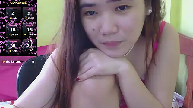 HornyAsian4uxxのライブXXXチャット