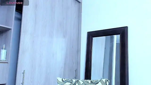 Chat XXX Live KingLevi01