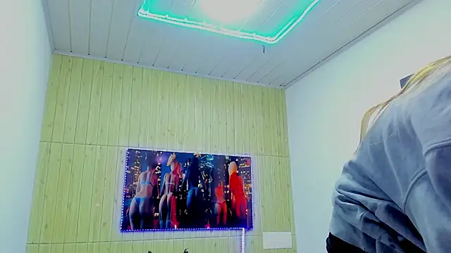 lala_clark's Live XXX Chat