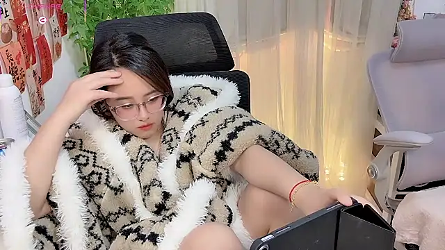 NEWONETO – Live XXX-chat