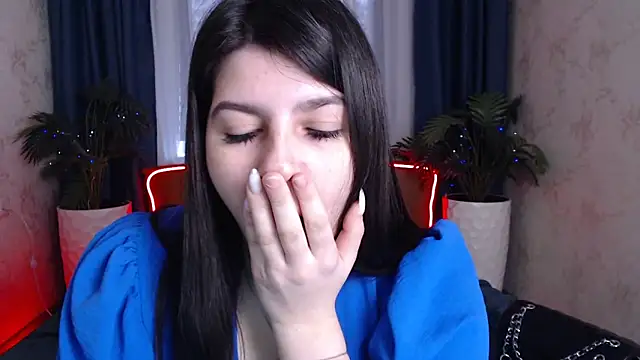 KisaModel's Live XXX Chat