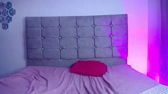 Онлайн чат XXX Valen_luxx