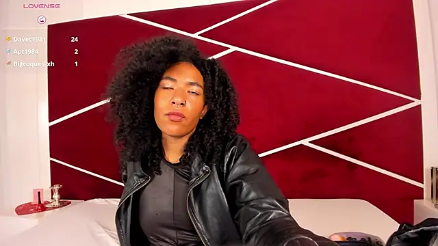 دردشة CarlaMarcuzzi الجنسية المباشرة