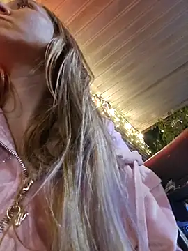 Skyellar's Live XXX Chat