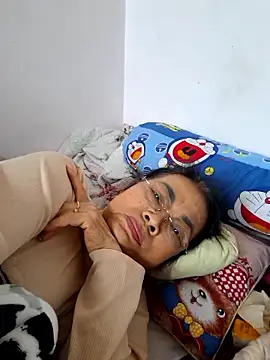 Hotestlove: απευθείας συνομιλία ΧΧΧ