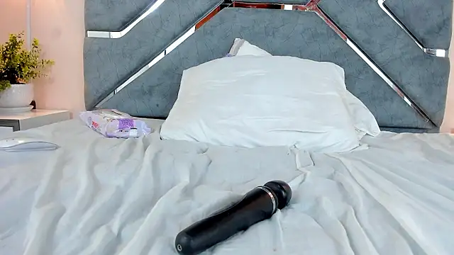 Chat XXX ao vivo de LucciaPorter