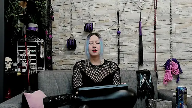 Chat XXX Live CruelMistress