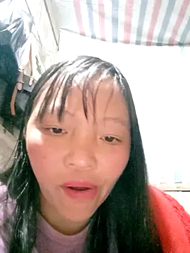 Minkine022 即時 XXX 聊天