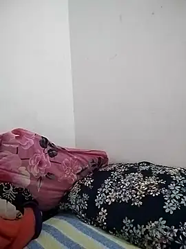 Hot_Sweety02: διαδικτυακό σόου στην κάμερα