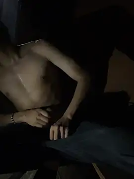 yonnatanxxx's Live XXX Chat