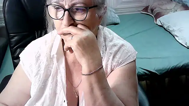 LolkaAlyss' Live XXX Chat