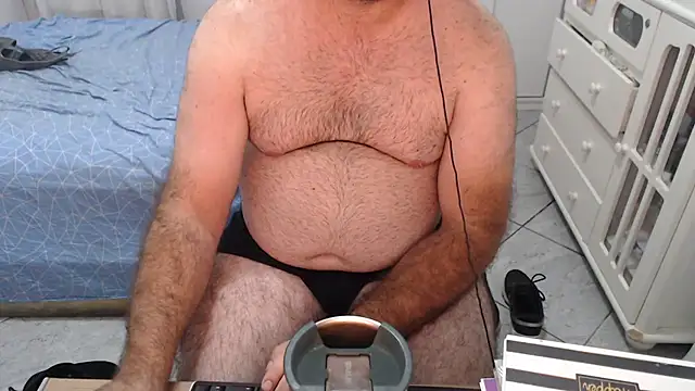 MysterBearMG's Live XXX Chat