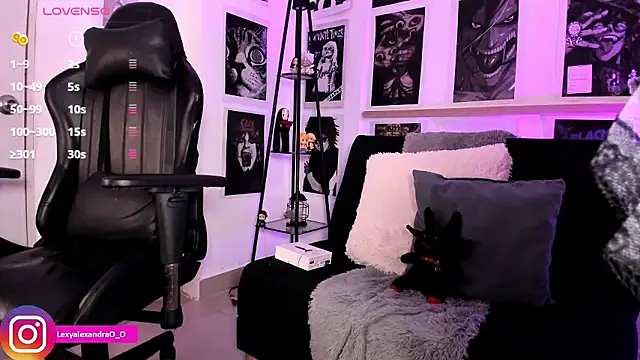 Lexyjoycce Adlı Modelin Canlı XXX Sohbeti