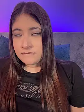 Gaby__Howards Adlı Modelin Canlı XXX Sohbeti