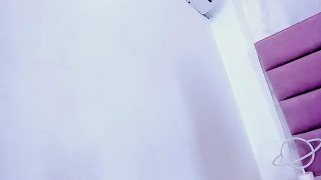 miajhonsonx Adlı Modelin Canlı XXX Sohbeti