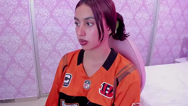 Zharyt_18 – Naživo XXX chat