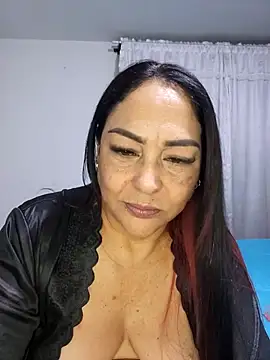 Gina_Myers Adlı Modelin Canlı XXX Sohbeti