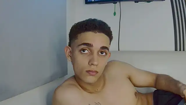 nathan_shimmer Chat XXX live