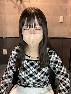 aonyan_7 Adlı Modelin Canlı XXX Sohbeti