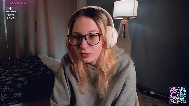 SharylSmalt – Naživo XXX chat