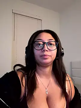 minha_baby: διαδικτυακό σόου στην κάμερα