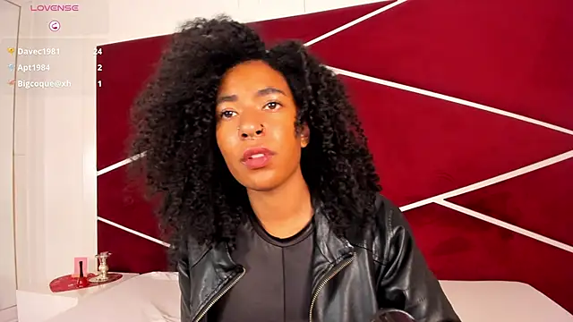 CarlaMarcuzzi's Live XXX Chat