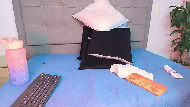 saray_reesee live XXX chat