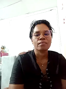 XXX chat uživo modela Yandris_1212