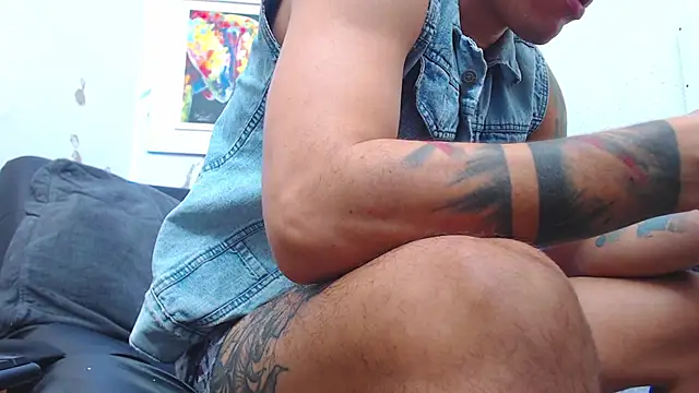 Chat +18 de targuerian22 ao vivo