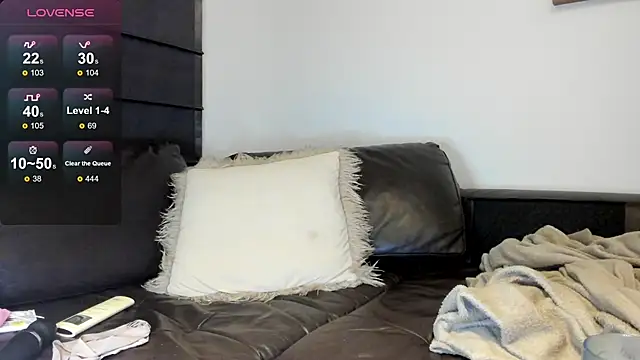 Kissxxkruel Adlı Modelin Canlı XXX Sohbeti