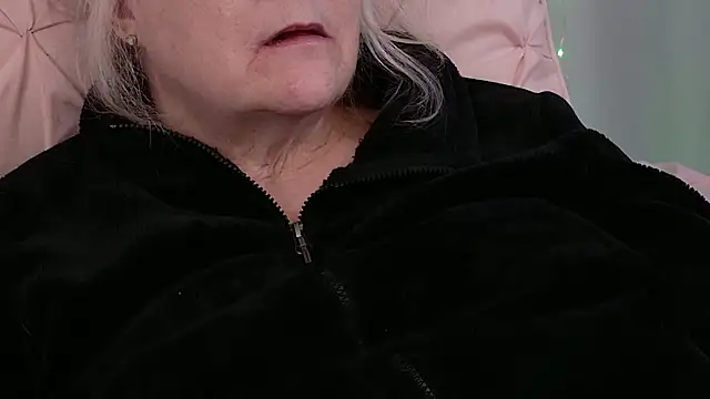 Kaitlyn_WintersのライブXXXチャット