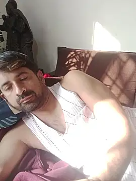 XxX_KING30 élő XXX-chatje