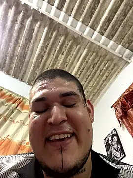 ELtiorick18's Live XXX Chat